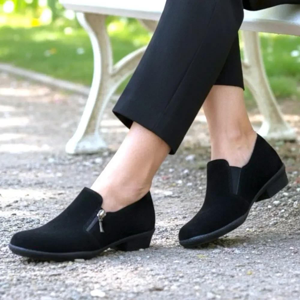 Solesenseability Black Leather Comfort Wedge Slip On Shoes Women’s 8 Travel Work